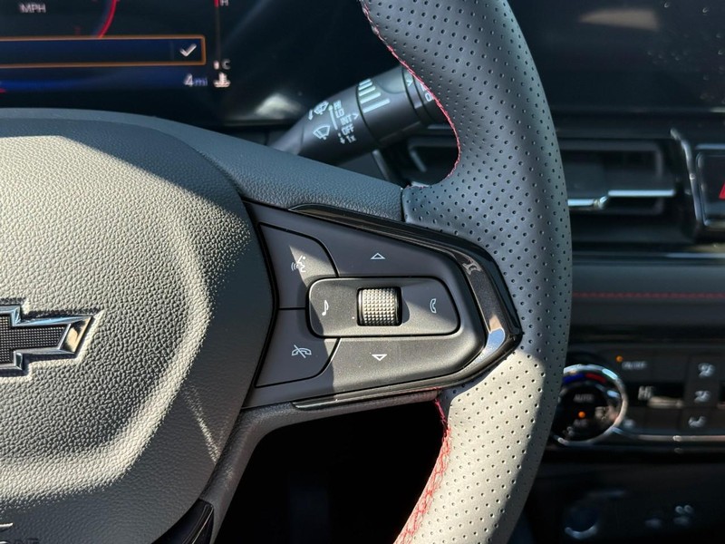 Chevrolet TrailBlazer Vehicle Full-screen Gallery Image 16