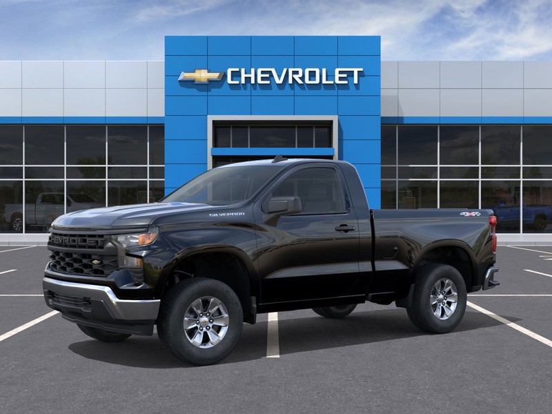 Chevrolet Silverado 1500 Vehicle Full-screen Gallery Image 2
