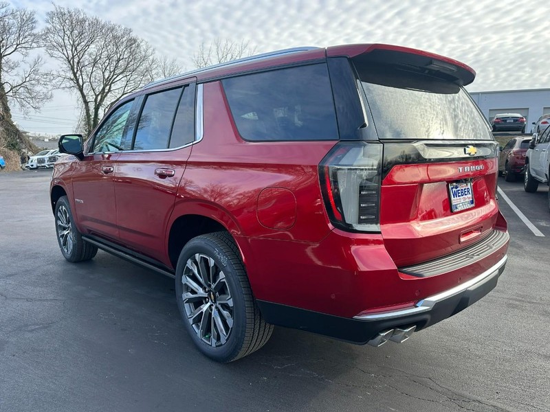 Chevrolet Tahoe Vehicle Full-screen Gallery Image 3