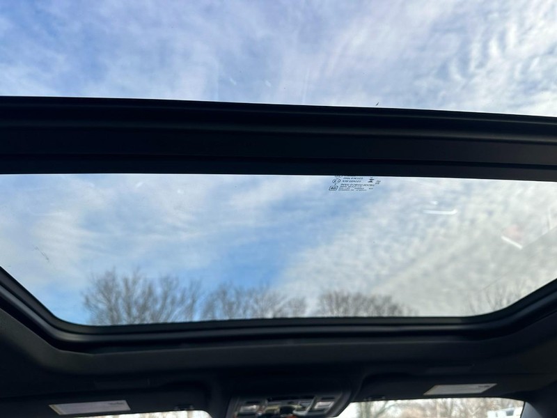 Chevrolet Tahoe Vehicle Full-screen Gallery Image 7