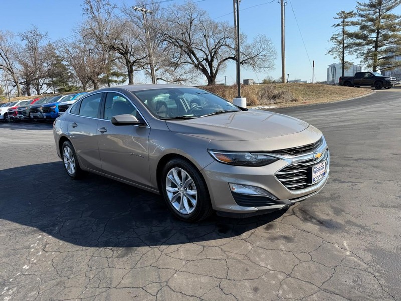 Chevrolet Malibu Vehicle Full-screen Gallery Image 8