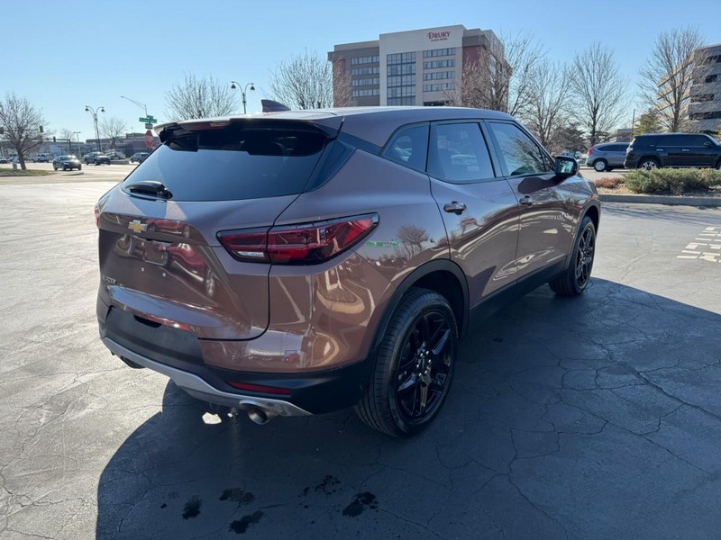 Chevrolet Blazer Vehicle Full-screen Gallery Image 07