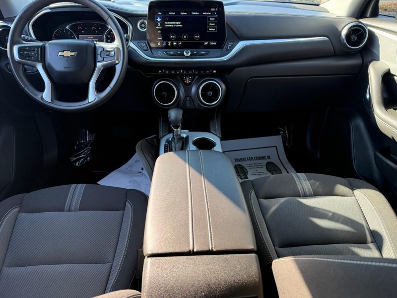 Chevrolet Blazer Vehicle Full-screen Gallery Image 11