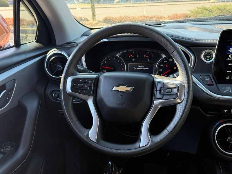 Chevrolet Blazer Vehicle Full-screen Gallery Image 12