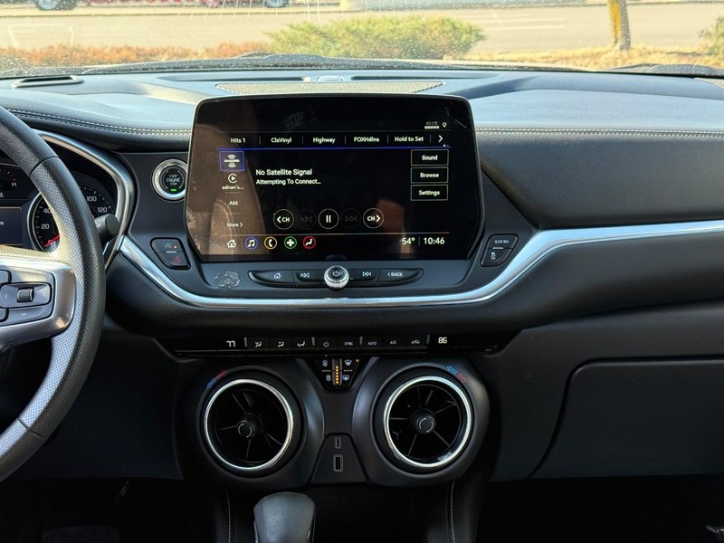 Chevrolet Blazer Vehicle Full-screen Gallery Image 13