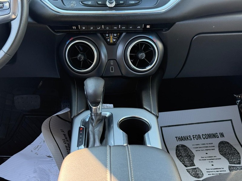 Chevrolet Blazer Vehicle Full-screen Gallery Image 15