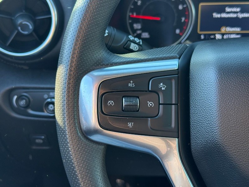 Chevrolet Blazer Vehicle Full-screen Gallery Image 19