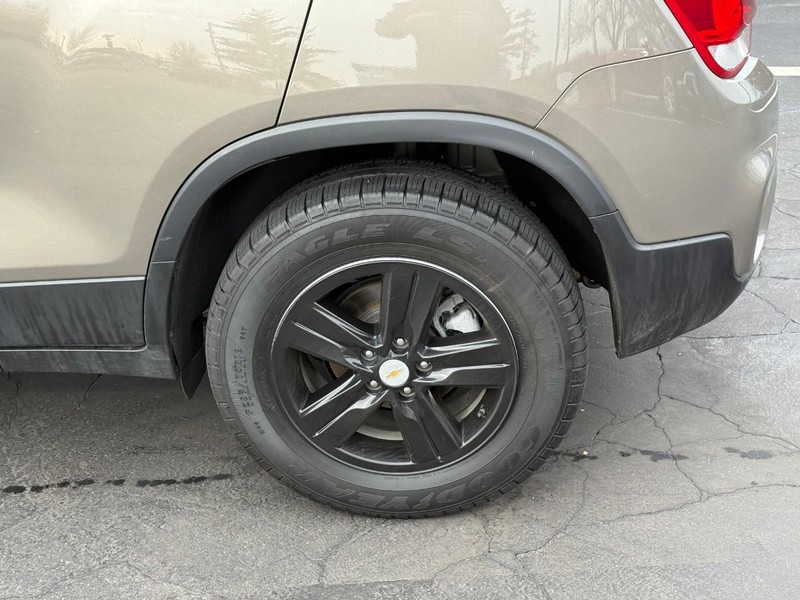 Chevrolet Trax Vehicle Full-screen Gallery Image 4