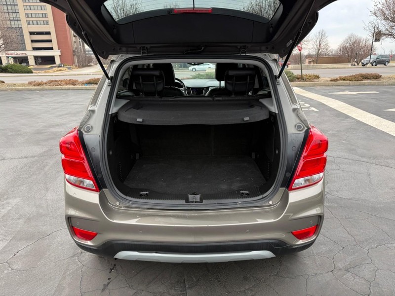 Chevrolet Trax Vehicle Full-screen Gallery Image 6