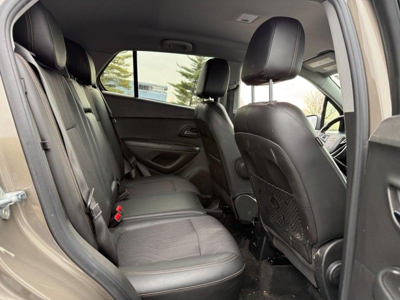 Chevrolet Trax Vehicle Full-screen Gallery Image 11