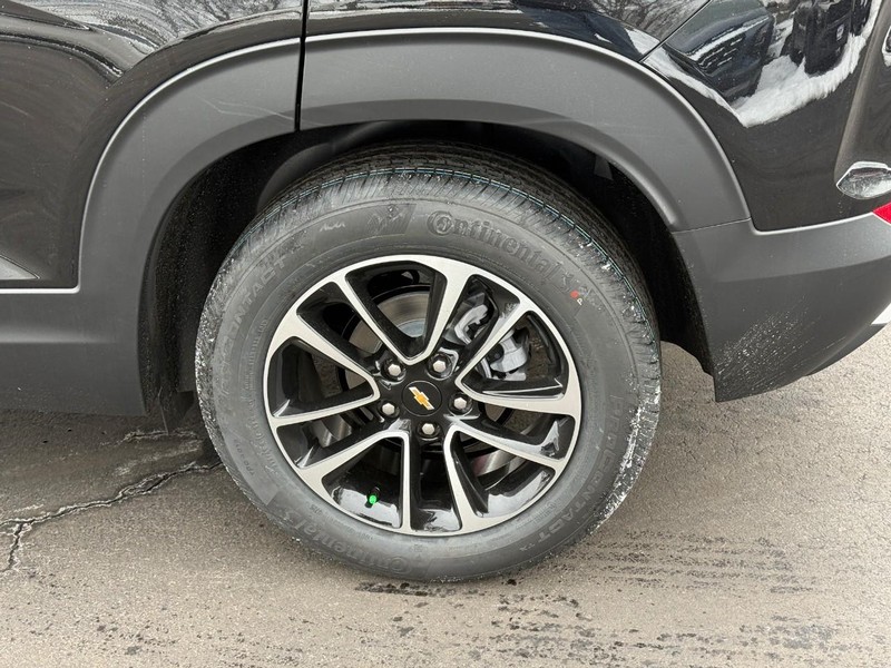 Chevrolet TrailBlazer Vehicle Full-screen Gallery Image 4