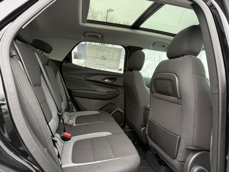 Chevrolet TrailBlazer Vehicle Full-screen Gallery Image 5