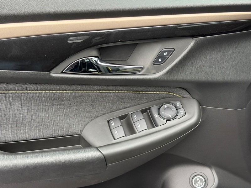 Chevrolet TrailBlazer Vehicle Full-screen Gallery Image 10