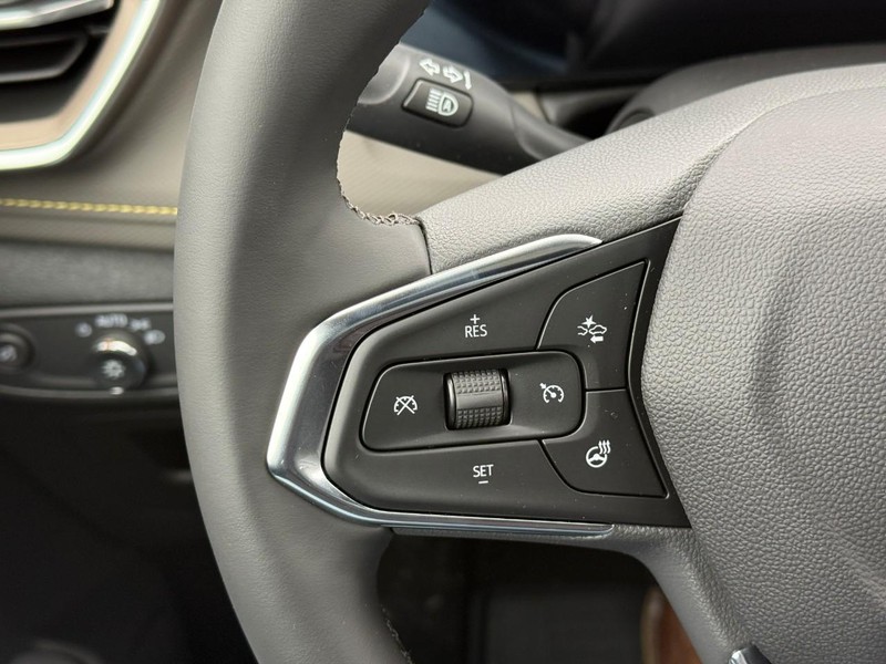 Chevrolet TrailBlazer Vehicle Full-screen Gallery Image 13