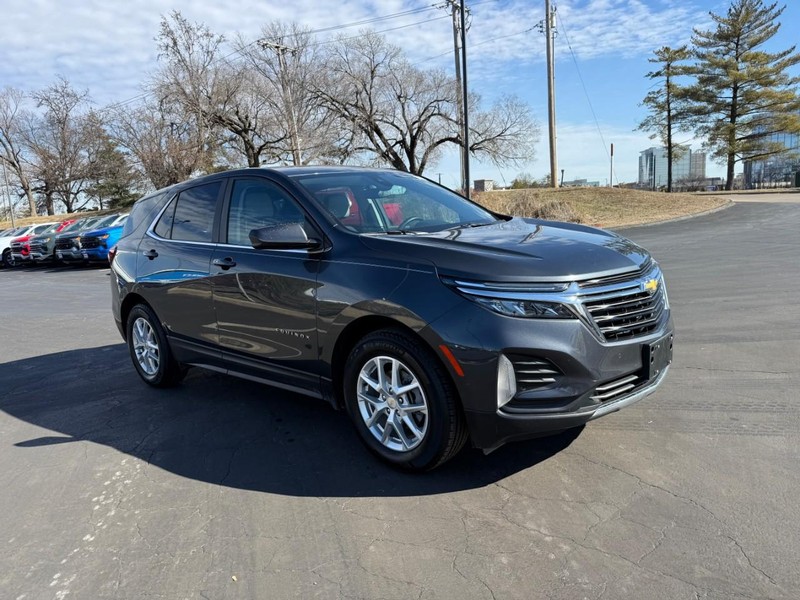 Chevrolet Equinox Vehicle Full-screen Gallery Image 9