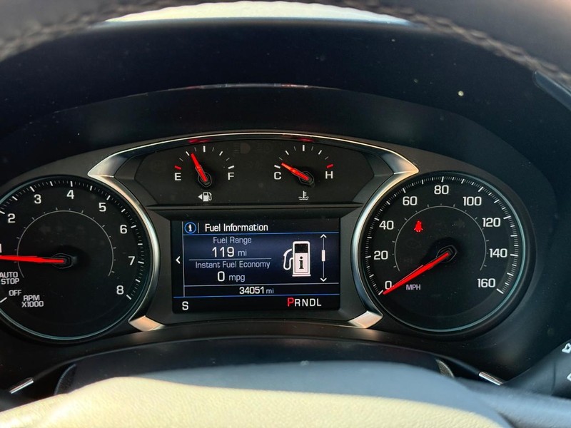 Chevrolet Equinox Vehicle Full-screen Gallery Image 22