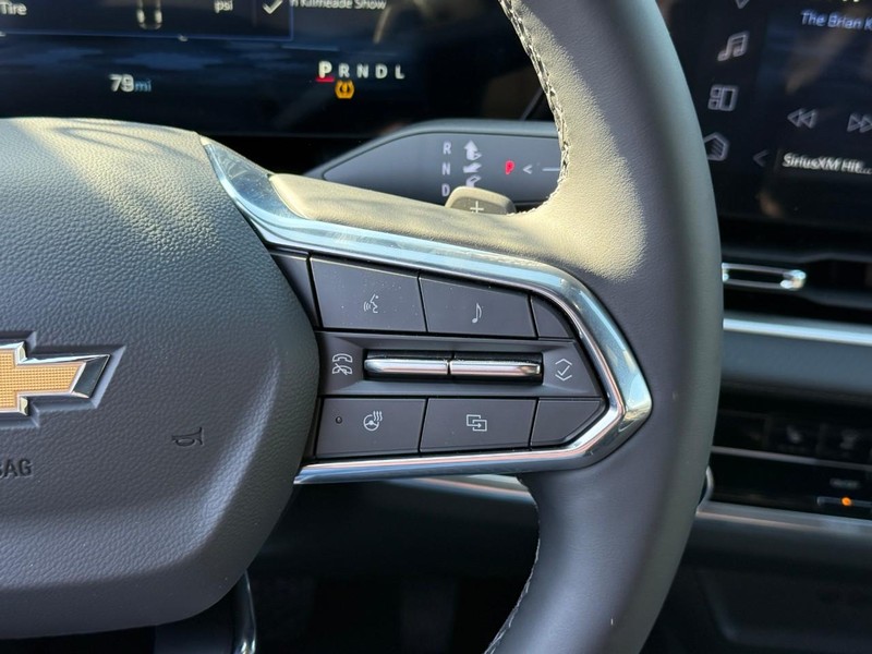 Chevrolet Equinox Vehicle Full-screen Gallery Image 21