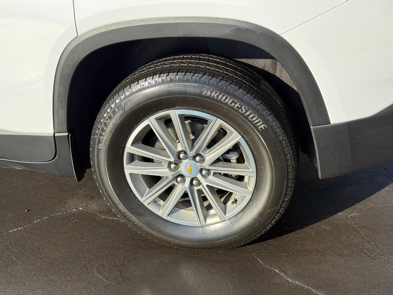 Chevrolet Traverse Vehicle Full-screen Gallery Image 4