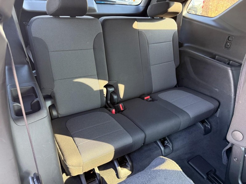 Chevrolet Traverse Vehicle Full-screen Gallery Image 12