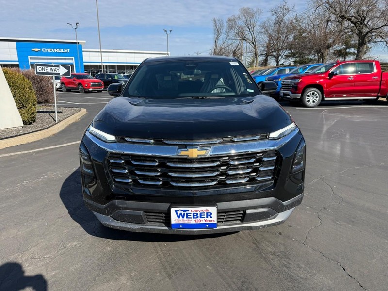 Chevrolet Equinox Vehicle Full-screen Gallery Image 10