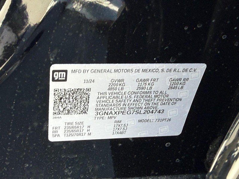 Chevrolet Equinox Vehicle Full-screen Gallery Image 22