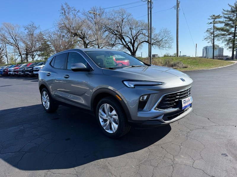 Buick Encore GX Vehicle Full-screen Gallery Image 08