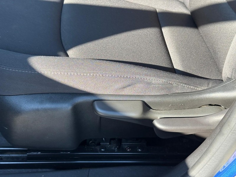 Chevrolet Malibu Vehicle Full-screen Gallery Image 19