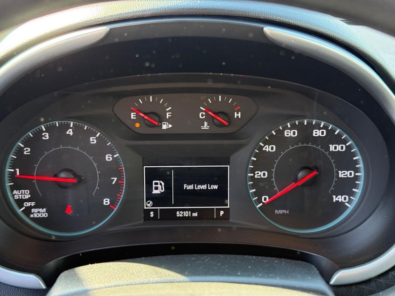 Chevrolet Malibu Vehicle Full-screen Gallery Image 22