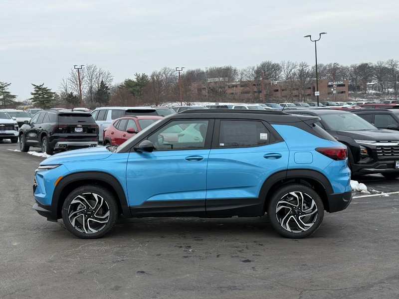 Chevrolet TrailBlazer Vehicle Full-screen Gallery Image 2