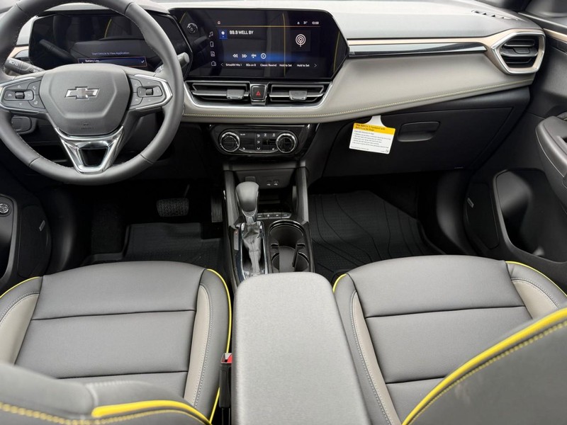 Chevrolet TrailBlazer Vehicle Full-screen Gallery Image 6