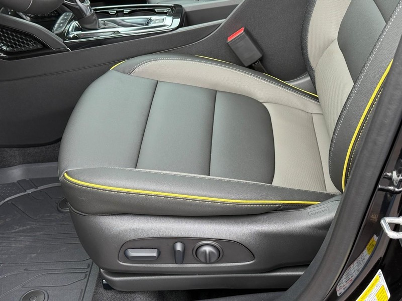 Chevrolet TrailBlazer Vehicle Full-screen Gallery Image 11