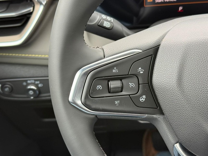 Chevrolet TrailBlazer Vehicle Full-screen Gallery Image 13