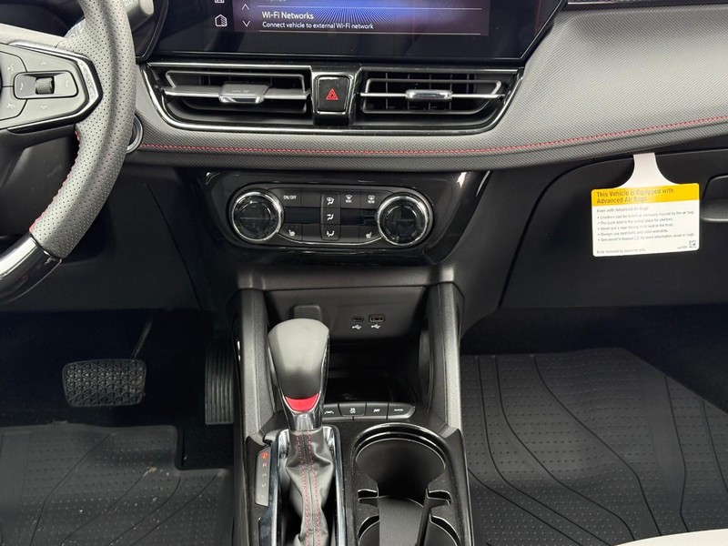 Chevrolet TrailBlazer Vehicle Full-screen Gallery Image 10