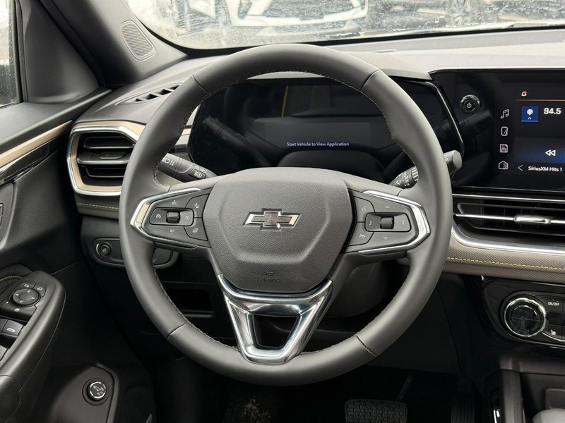 Chevrolet TrailBlazer Vehicle Full-screen Gallery Image 8