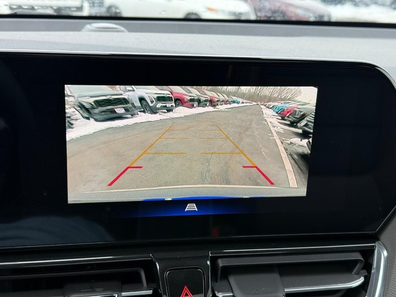 Chevrolet TrailBlazer Vehicle Full-screen Gallery Image 18