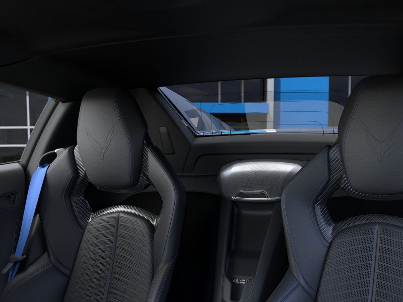 Chevrolet Corvette Vehicle Full-screen Gallery Image 24