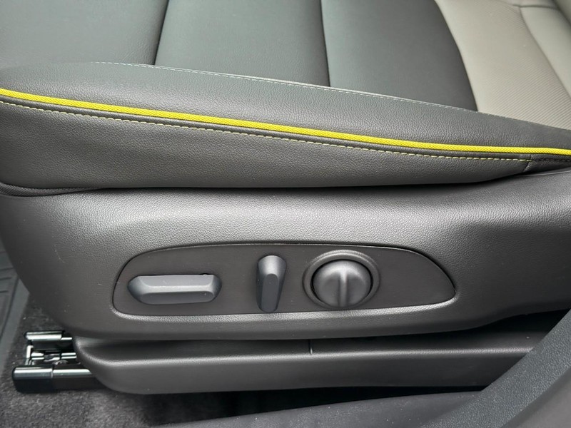 Chevrolet TrailBlazer Vehicle Full-screen Gallery Image 13