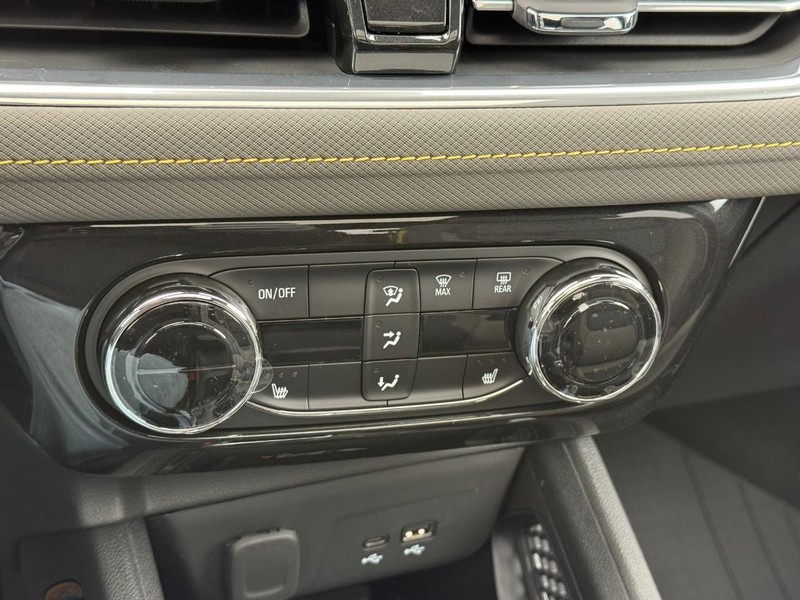 Chevrolet TrailBlazer Vehicle Full-screen Gallery Image 14