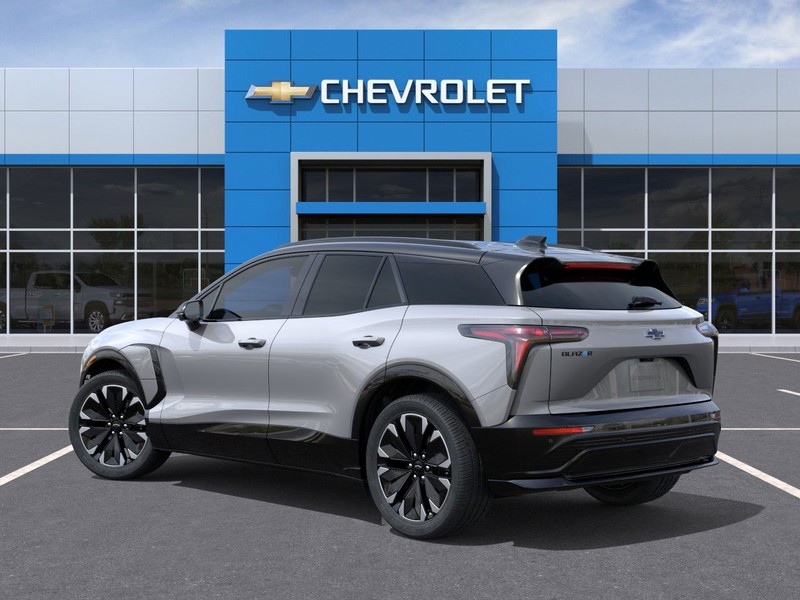 Chevrolet Blazer EV Vehicle Full-screen Gallery Image 3