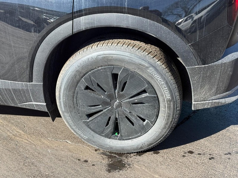 Chevrolet Blazer EV Vehicle Full-screen Gallery Image 4