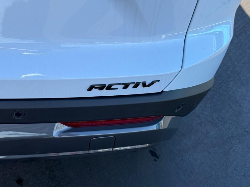 Chevrolet Equinox Vehicle Full-screen Gallery Image 5