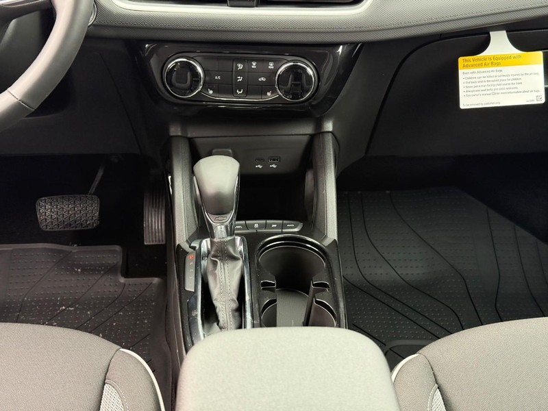 Chevrolet TrailBlazer Vehicle Full-screen Gallery Image 11