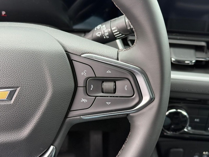 Chevrolet TrailBlazer Vehicle Full-screen Gallery Image 16