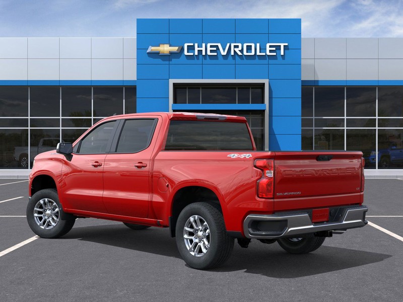 Chevrolet Silverado 1500 Vehicle Full-screen Gallery Image 3