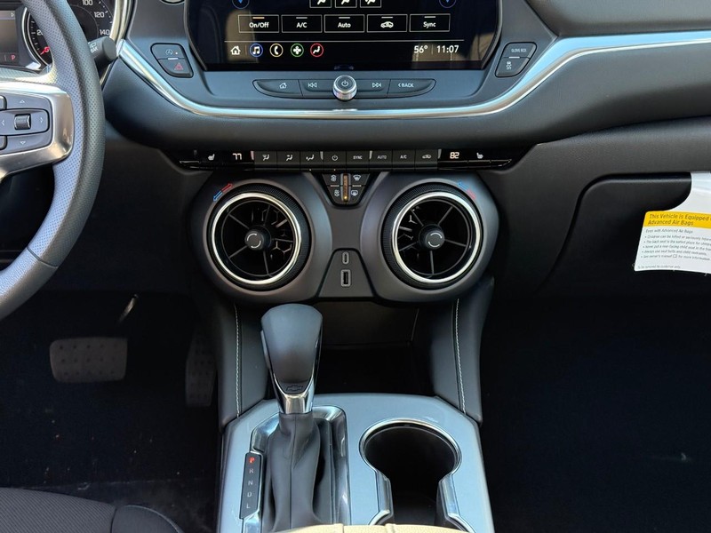 Chevrolet Blazer Vehicle Full-screen Gallery Image 16