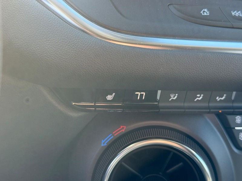 Chevrolet Blazer Vehicle Full-screen Gallery Image 22