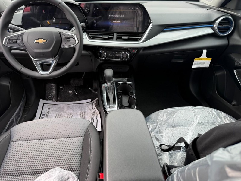 Chevrolet Trax Vehicle Full-screen Gallery Image 12