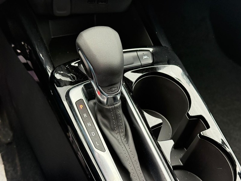 Chevrolet Trax Vehicle Full-screen Gallery Image 21