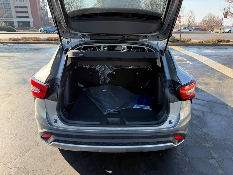 Chevrolet Trax Vehicle Full-screen Gallery Image 4