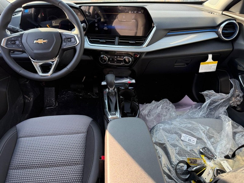 Chevrolet Trax Vehicle Full-screen Gallery Image 10